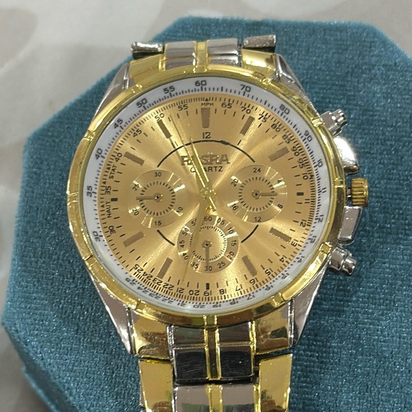 Women Men Fashion Gold wristwatch Bracelet Stainless Steel Analog Quartz - Picture 1 of 6